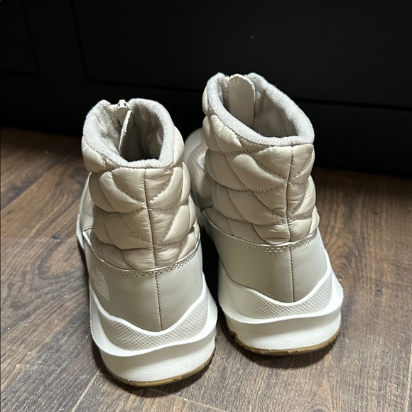 The North Face Thermoball Progressive Zip 2 Waterproof Booties Size 7 NWOT - Picture 5 of 16
